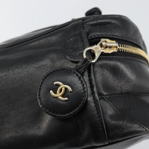 CHANEL Matelasse Vanity Pouch Lamb Skin Black Gold CC Auth - Picture 7 of 16